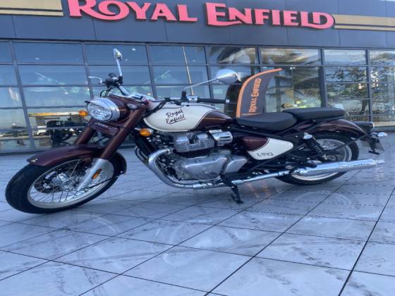 ROYAL ENFIELD CLASSIC 650 BLACK CHROME ROYAL ENFIELD CLASSIC 650 BLACK CHROME